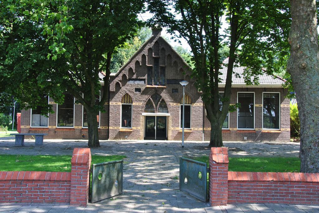 Bed & Breakfast De Oale School Lattrop Luaran gambar